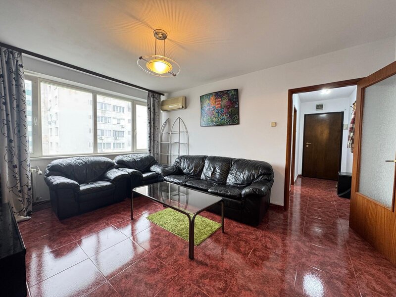 Baba Novac, Parcul IOR,