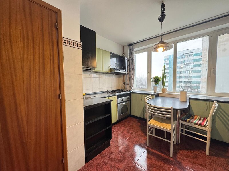 Baba Novac, Parcul IOR,